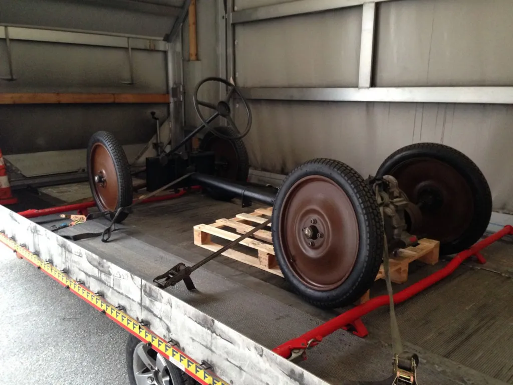 Standard-Superior-Fahrgestell verladen am 05.01.2015
