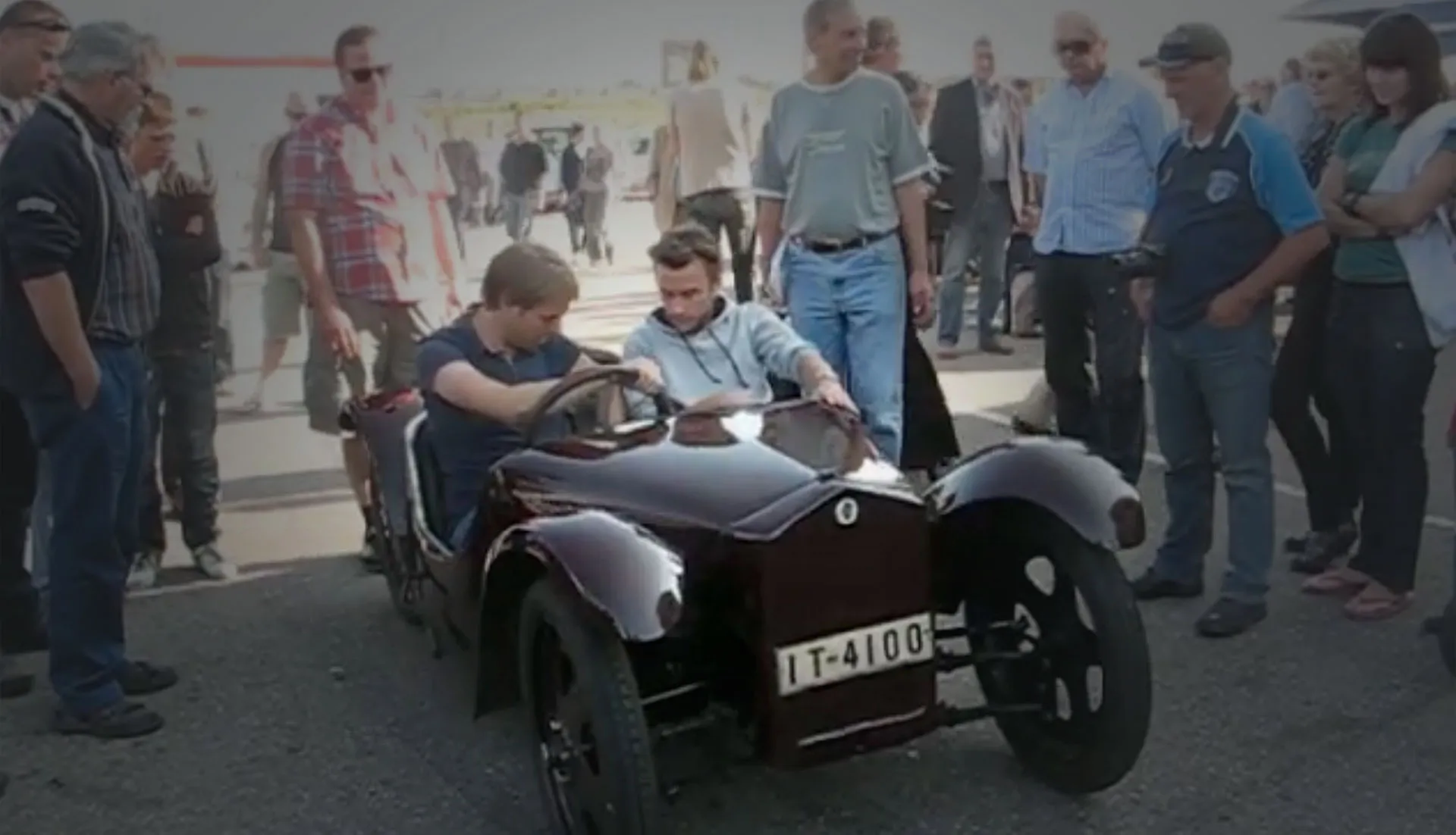 Maikäfer 'Volkswagen'-Prototyp von 1931 von Josef Ganz